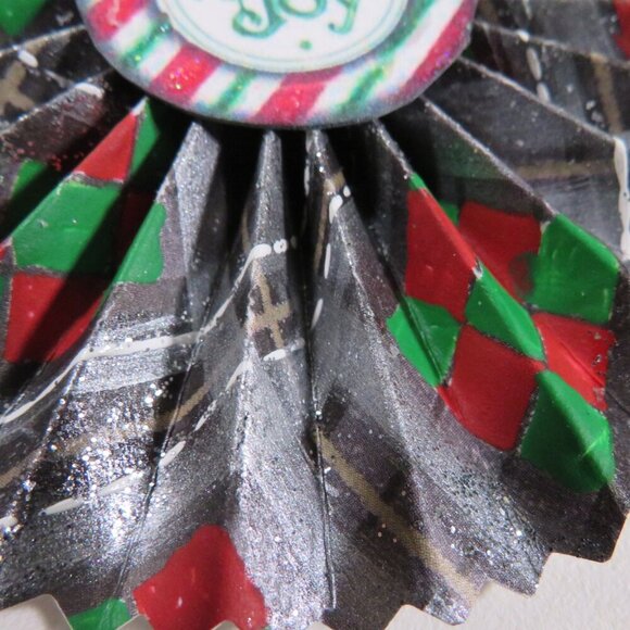 Silver Metallic and diamond pattern Christmas 3-D Rosettes large (18) collection - Picture 2 of 15